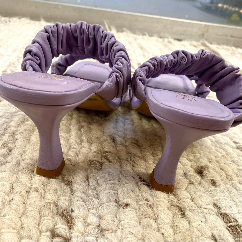NWT/NIB Seychelles Leeward Ruched Leather Kitten Heels in Lavendar, Sz 8.5